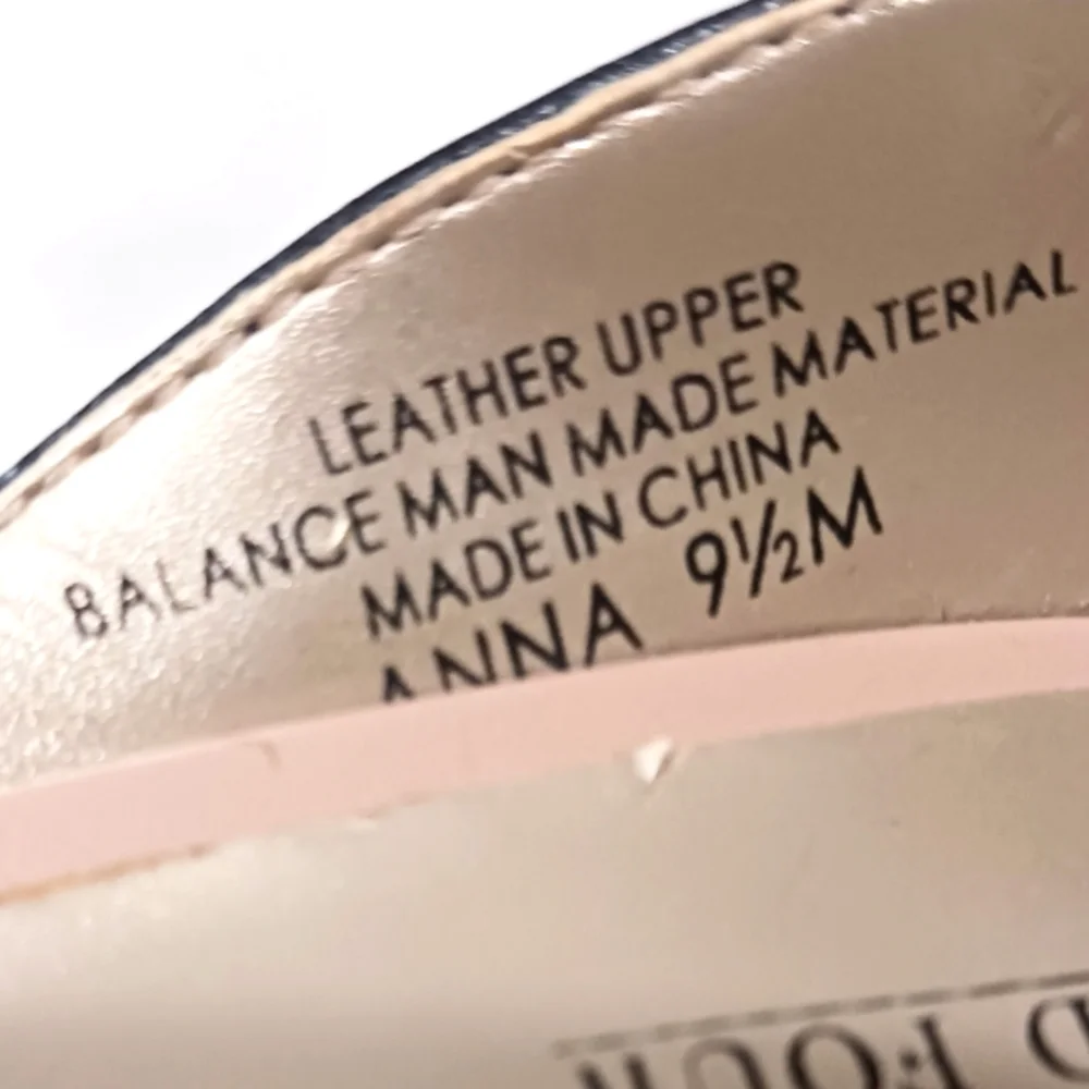 Coach and Four Women's Anna Camel Suede High Heels Sz 9.5M - Picture 9 of 11